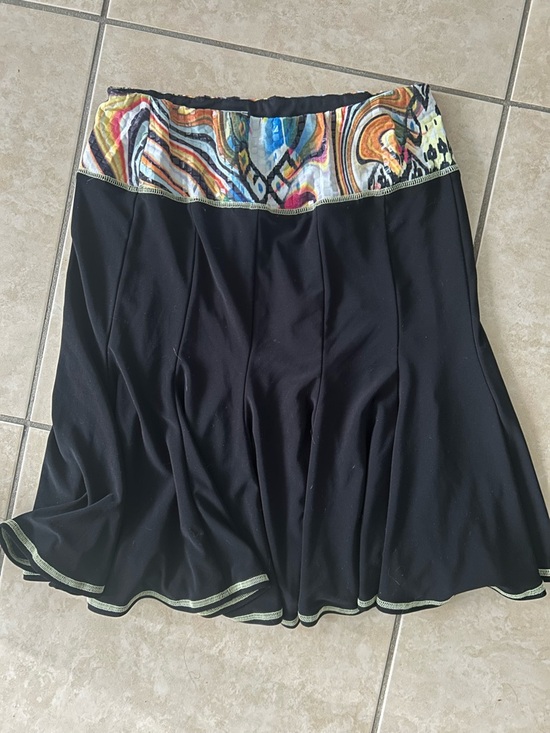 Dresses & Skirts - Midi skirt